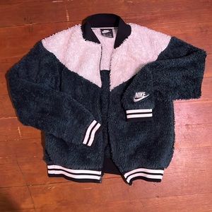 Crop Nike fuzzy bomber jacket